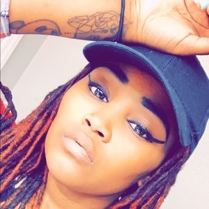 Meet your Posher, Miriam